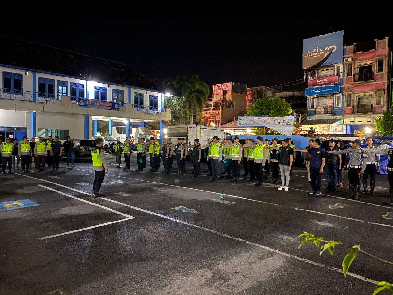 Apel Persiapan Razia Gabungan Personel Polres Oku Dalam Rangka Operasi